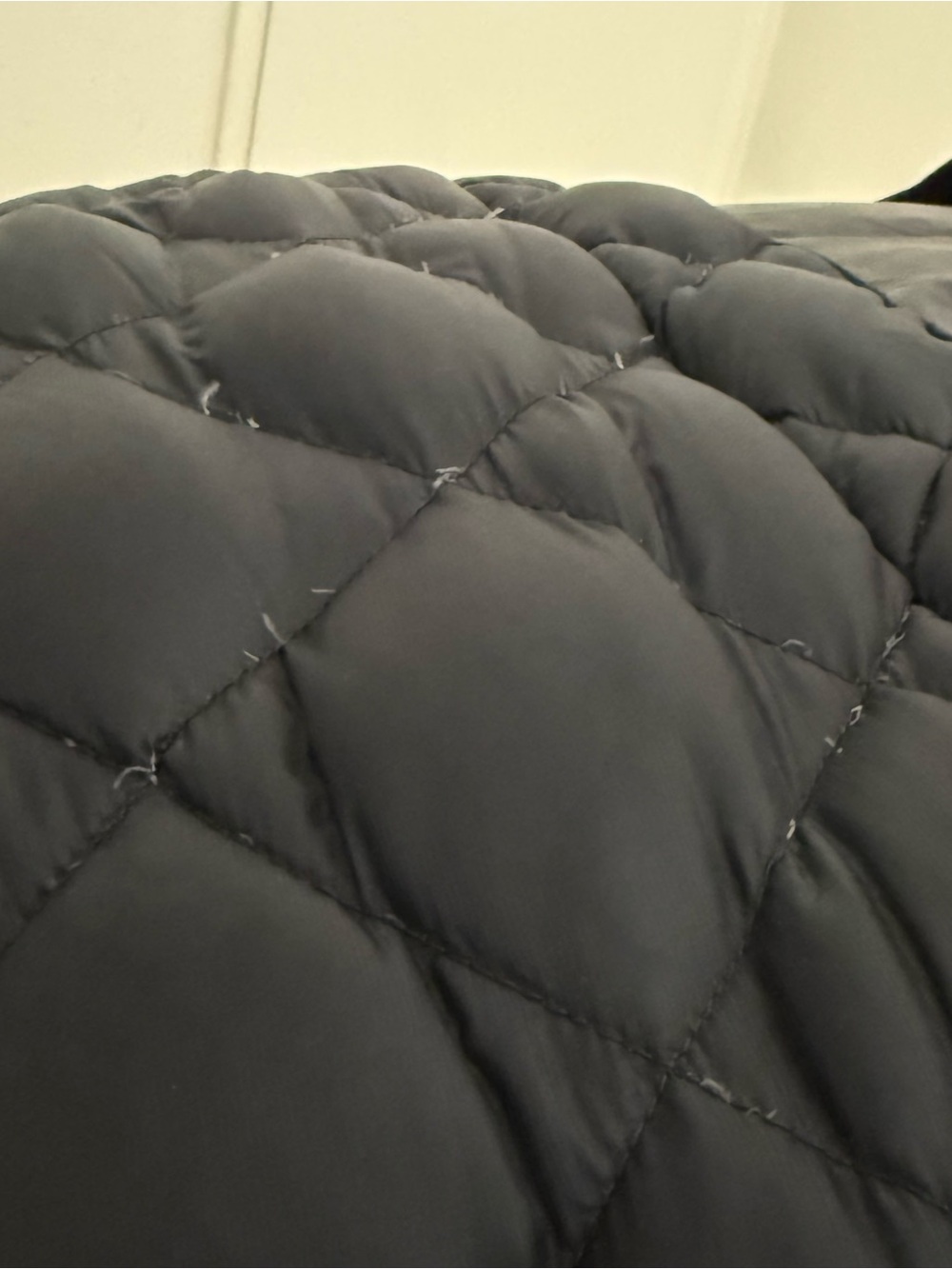 Canada Goose Black Men's Quilted Diamond Puffer Jacket - Picture 8 of 8